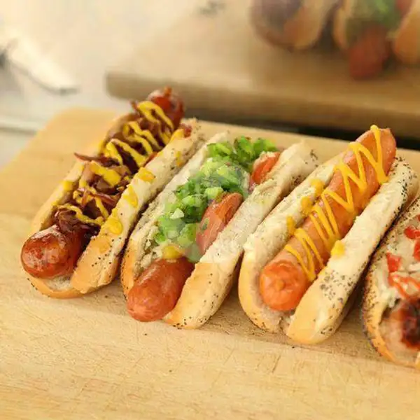 Hotdog (Sosis Jumbo +Telur+ Sayuran) | Hotdog Mozarela Kita, Tampan