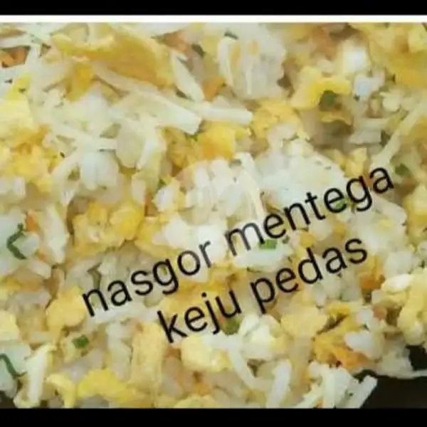 Nasi Goreng Mentega Keju Pedas + Telur + Free Es | Resto A2, Manyar Sabrangan 9
