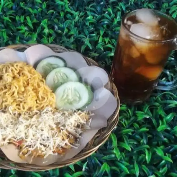 Paket Indomie Geprek Ayam Keju + Es Teh | Ayam Geprek Uyee, Sadewo