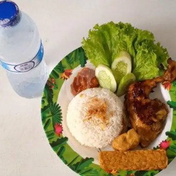 Ayam Goreng+Nasi Tahu Tempe Free AIR MINERAL | Sari Lamongan Pecel Lele, Pondok Gede