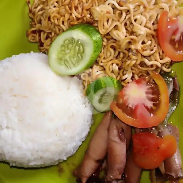 Nasi + Indomi + Oseng Cumi | Ayam Goreng Mah Irwan, Kopo Cirangrang