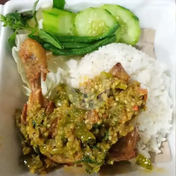 Paket Ayam Goreng + Nasi Sambal Hijau Jeletot | Ayam Bakar Kobong Banyuwangi,Ubud