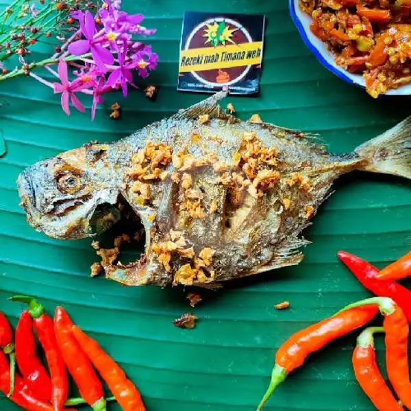 Paket Nasi Ikan Kuwe Goreng | Cumi dan Ikan Bakar Rezekimah Timana Weh, Cigadung