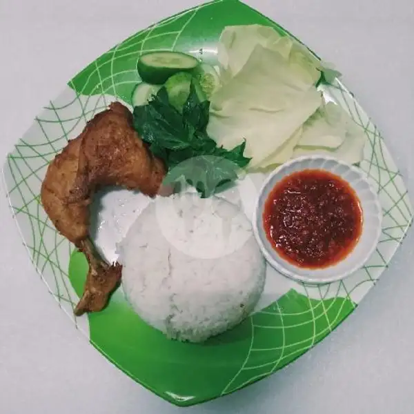 Ayam Goreng Paha Utuh + Nasi + Lalapan + Sambel | Ayam Bakar ST