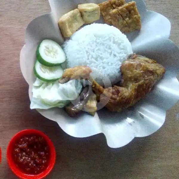 Paket Ayam Komplit | Warung Goyang Karawang, Pulau Aru