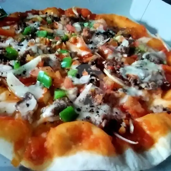 Chicken Pizza | Waroeng Bizza, Denpasar