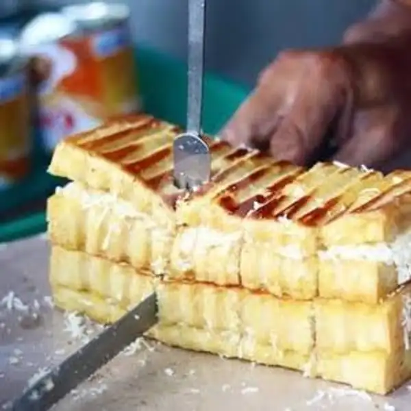 Keju + Strawberry | Roti Bakar Tosuto, Denpasar
