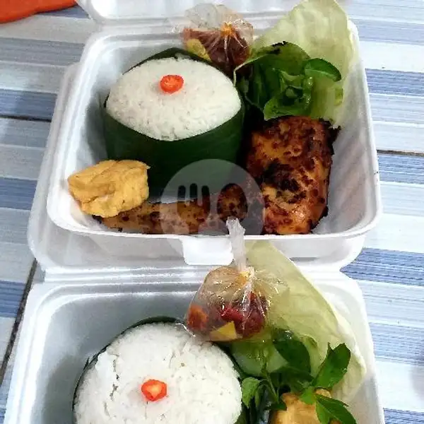 Nasi Ayam Bakar Plus Sambel Lalapan | Warung Lesehan Kak Rui, Perak