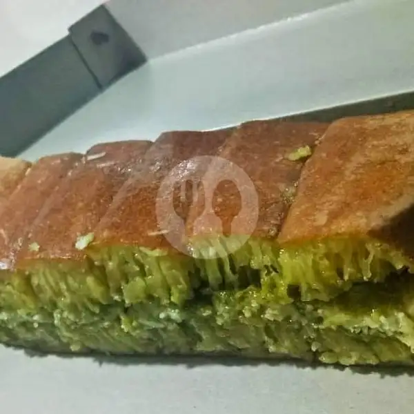 Chocolate Green Tea + Almond (Sedang) | Lefaro 888 Martabak, Puri Gading