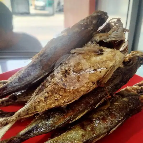Ikan Kembung Goreng | Warteg MAMOKA 121 Aren Jaya