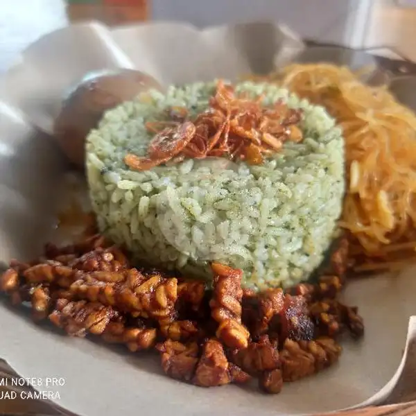 Nasi Uduk Hijau | Kedai Eyang Pinang