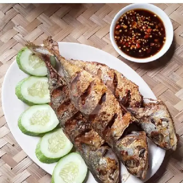 Ikan Kembung Goreng | Siomay dan Batagor Kuah/Kering Pak Eko 1, Bekasi Timur