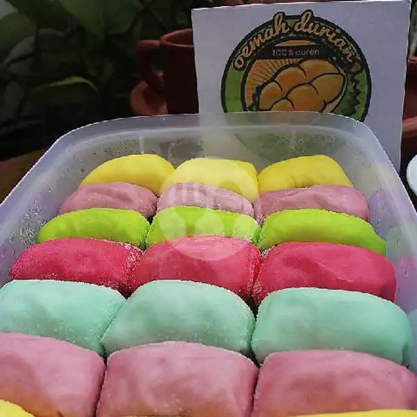 Pancake Durian Isi 21 Rainbow | Oemah Durian, Jagakarsa