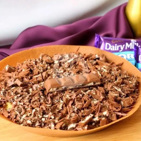 Cadbury Diary Milk Oreo (Large) | Martabak Orient, Gading Serpong