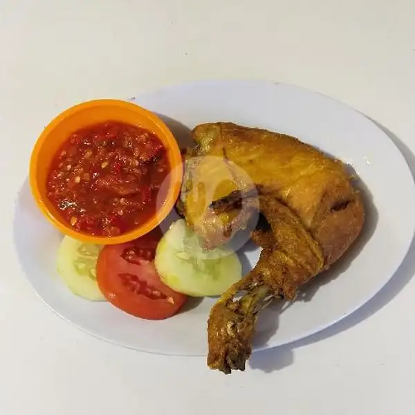 Ayam Goreng Lalapan + Nasi | Warung D'Meja, Sanur