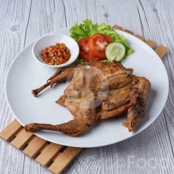Ayam Kampung Goreng  Lalapan ( Size Satu Ekor Sedang) | Ayam Bakar Kobong Banyuwangi,Ubud