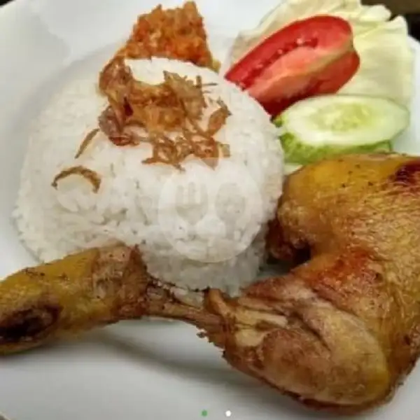 Ayam Goreng + Nasi | Jus, Sop Buah, Piscok, Ayam Rica Rica, Balado Bang Medi, Weru