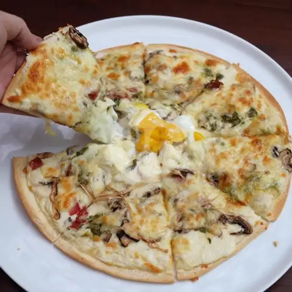 Stova Mushroom White Pizza | Mexican Kitchen, Ruko Moscow