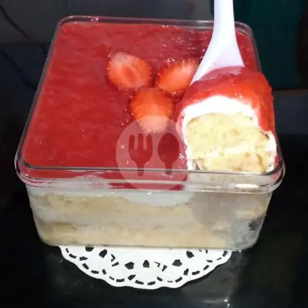 Strawberry Curd Dessert Box | Omah Dessert Box