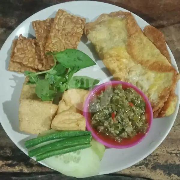 3T. Tahu+tempe+telur Sambal Hijau Jeletot Pedas | Ayam Bakar Kobong Banyuwangi,Ubud