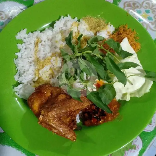 Nasi Ayam Goreng | Lalapan Purnama