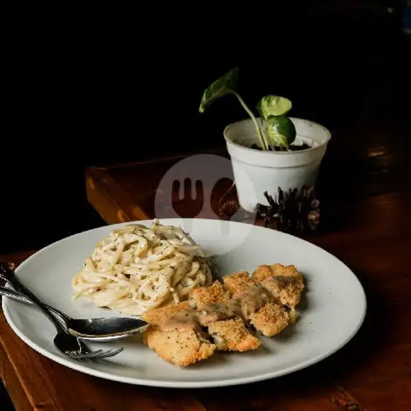 Chicken Snitzel and Pasta Creamy | Fish-Box, ITB