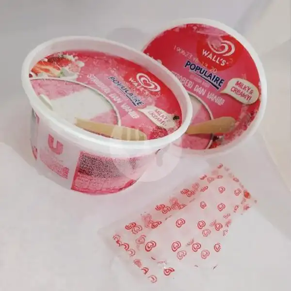 Ice Cream Walls Populaire Strawberry | Kopi Medis, Singaparna
