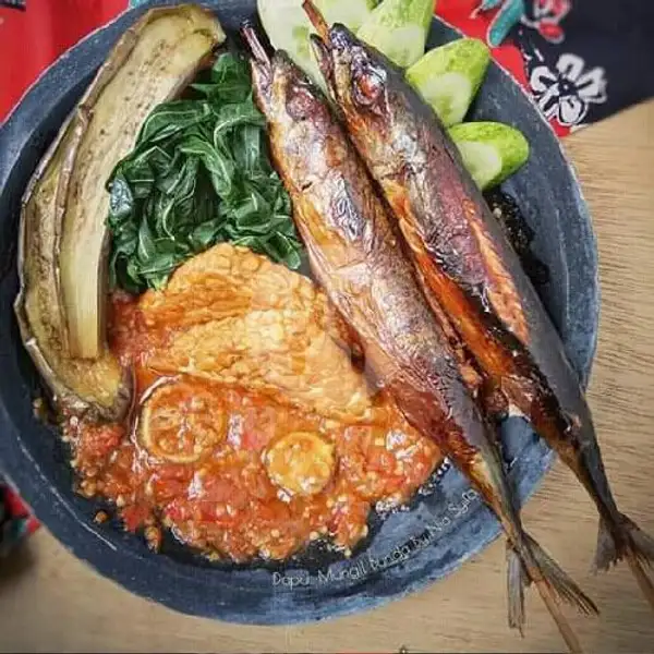 Ikan Panggang Sambal Penyet | Lapau Nasi Udang Kelong, Padang
