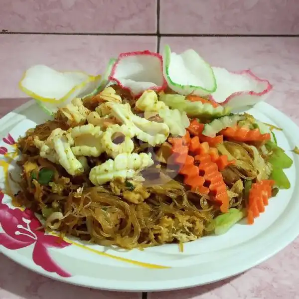 Bihun Goreng Spesial Seafood | Warung Kwetiaw Tante Imey, Cemara
