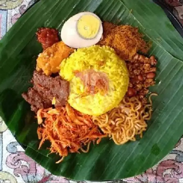 Nasi Kuning | Kupat Tahu Ibu Kokom, Padalarang