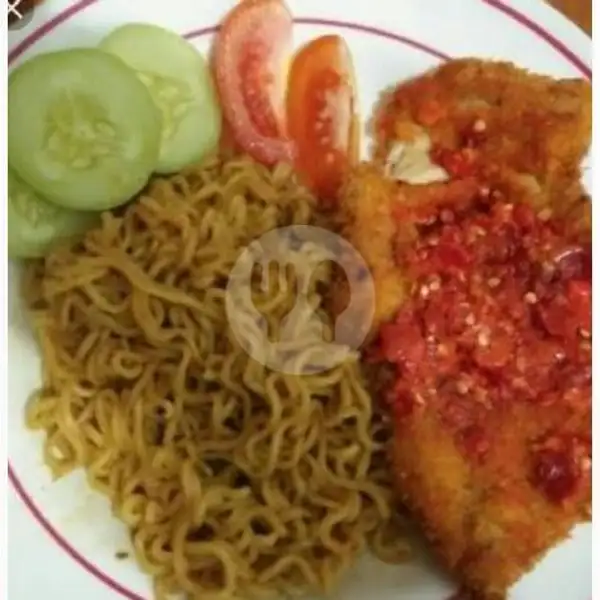 Chiken Katsu+Mie Goreng S+sambel +tomat Bonteng | Stasiun Food, Cilengkrang