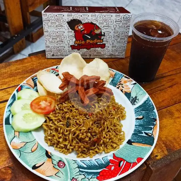 Paket Tajungkang Sosis + Lycee Tea Ice | Mie Pedas Tajungkang Sanduak Tampuruang, Pekanbaru