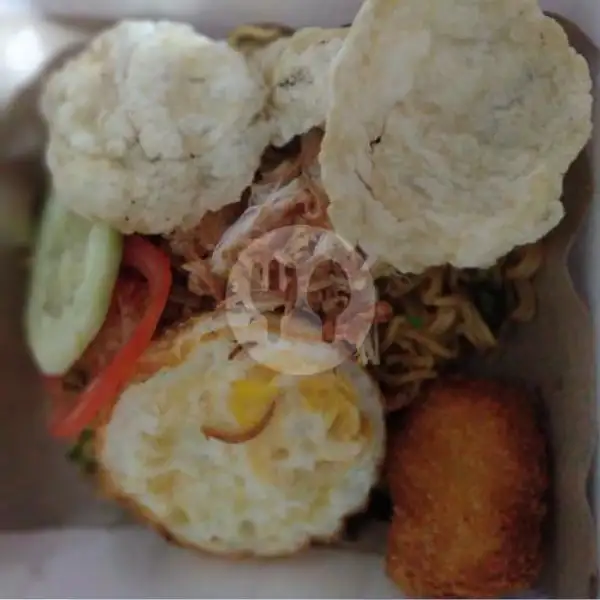Mie Goreng Nuget + Telur | Bofet Rujak Es Campur & Soup Buah Andini, Samudera