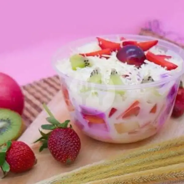 Salad Buah Topping Keju + Yugurt | Lontong Opor Ayam Paradisa, Sagulung