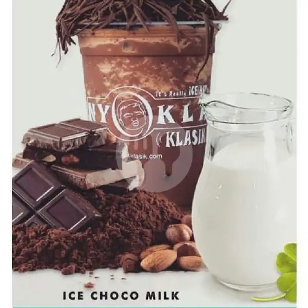 Ice Choco Milk | Nyoklat Klasik dan Bakwan Prasmanan, Suko Manunggal