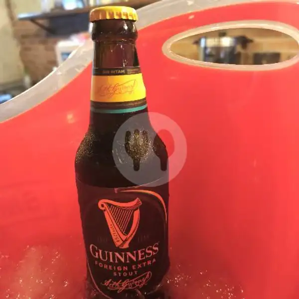 Guinness Stout 330ml | Bar & Ber, Jl. Kalimalang Raya