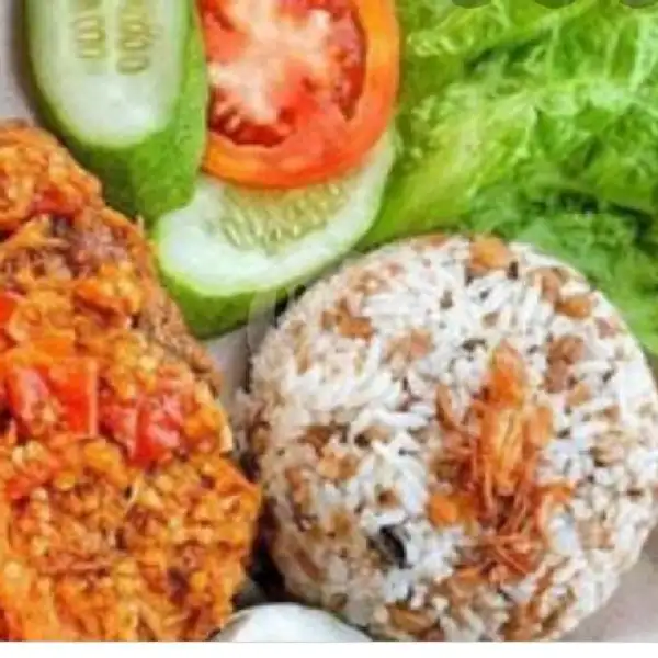 Paket T.O Ayam Geprek+Air Mineral | @Rex Food, Darmodiharjo