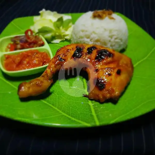 Ayam Bakar + Nasi | Ayam Bakar & Sate Babi Hari Rahayu, Nusa Dua