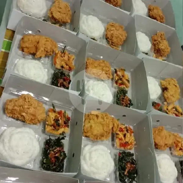 1 Box Nasi Ayam | Warung Makan BAROKAH Prasmanan