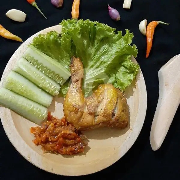 Ayam Gorengg | Nasi Kuning Kuah RHM, Cisitu Indah