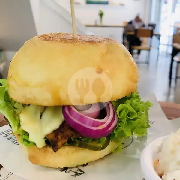Southern Grilled Chicken Burger | Anchor Cafe & Roastery, Dermaga Sukajadi