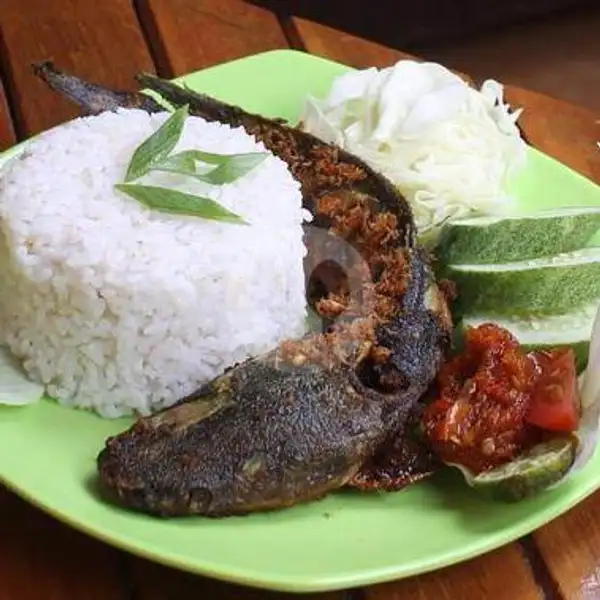 Nasi Ikan Lele Goreng | Warkop YKS,  Kebon Nanas Selatan