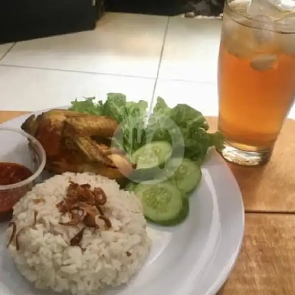 PAKET MUMER - Ayam Goreng ( Dada ) + Nasi + Es Teh | Ikan dan Ayam Bakar Jeletot, Kubu Kuliner