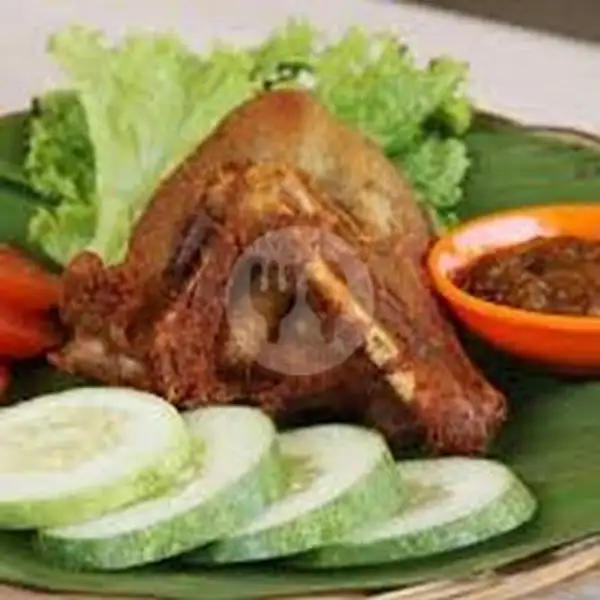 Ayam Goreng + Lalap Sambel | Pecel Lele Barokah 1, Perumnas Bumi Telukjambe