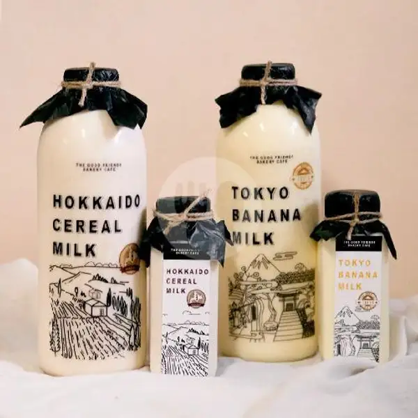 Tokyo Banana Milk Bottle 1 liter | The Good Friends Bakery Cafe, DP Mall
