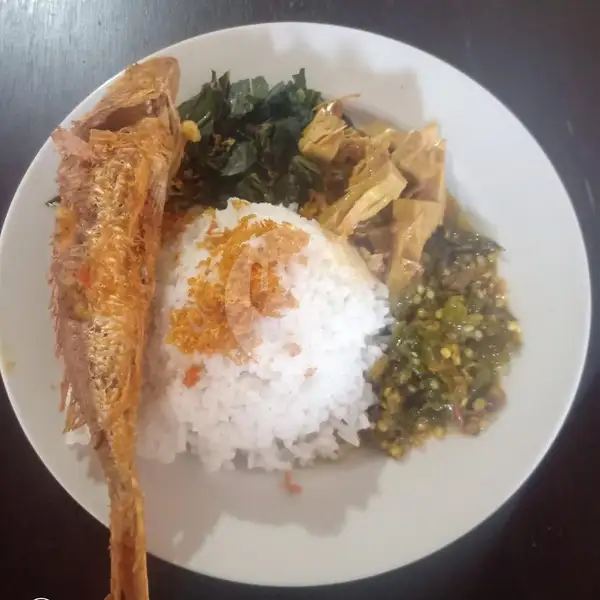 Nasi Ikan Jangki Goreng | Rumah Makan Padang Sumber Rezeki, Gunung Batukaru