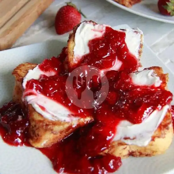 Berry Shortcake French Toast | Angkringan Bli Made, Denpasar