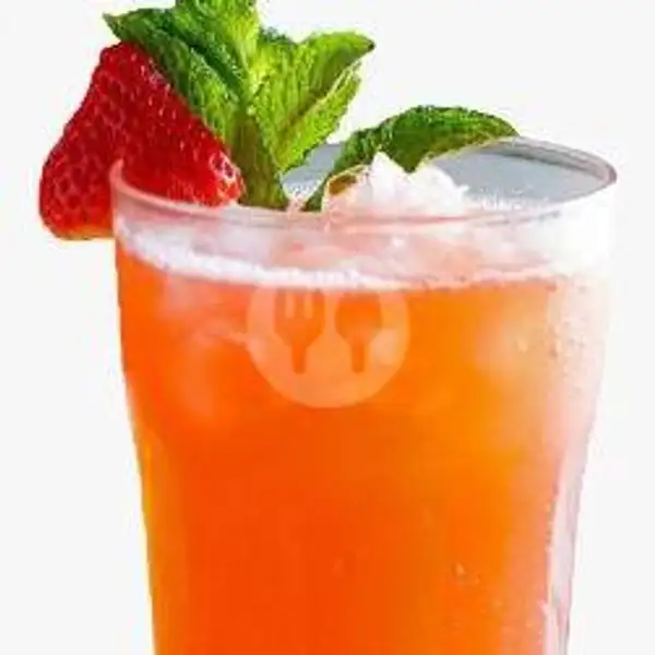 Iced Strawberry Lemonade | Bruno Allday Cafe, Denpasar