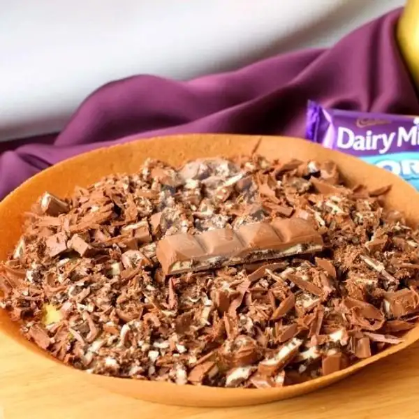 Cadbury Diary Milk Oreo (Regular) | Martabak Orient, Juanda