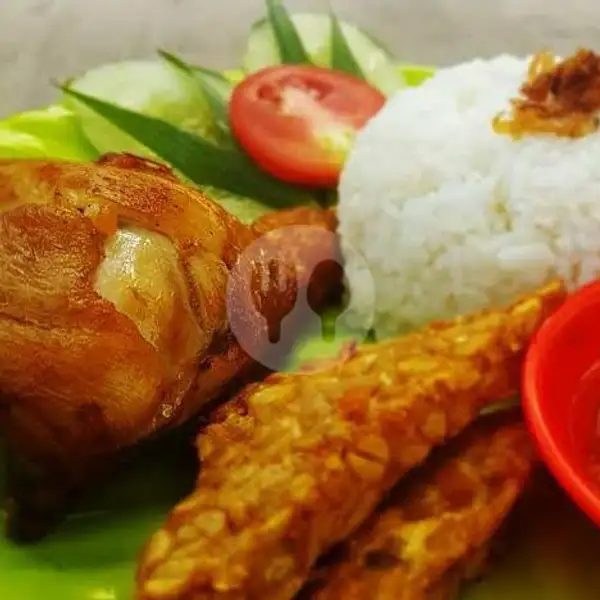 Paket Ayam Goreng + Nasi | Ayam Bakar Mpo Limehh, Mulya Jaya